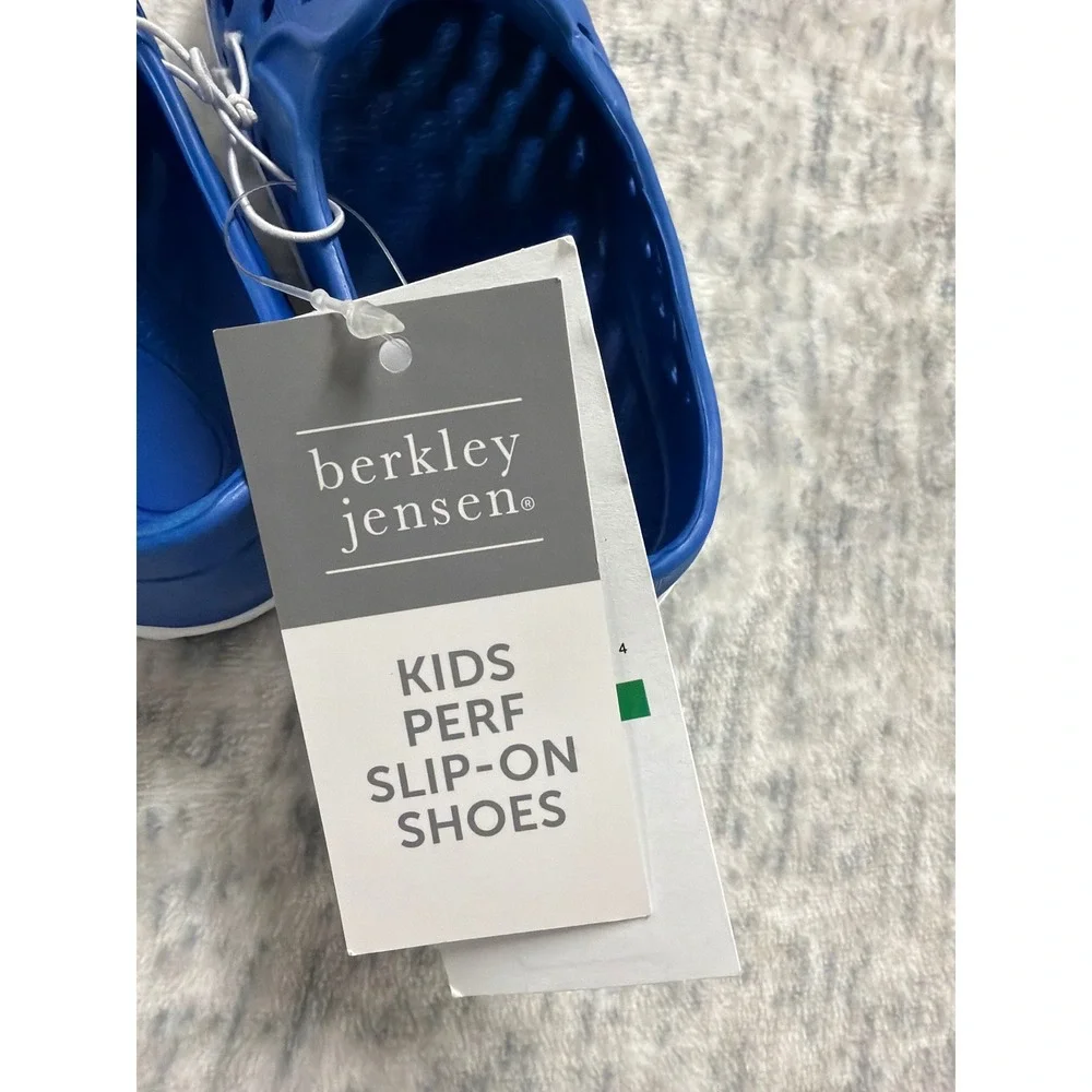 Berkley Jensen Kids‎ Perf Slip-On Shoes Cobalt Blue Water Shoes Size 7 318380